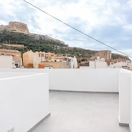 Castle Hill Castillo Apartment *